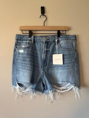Lovervet Distressed Mom Short